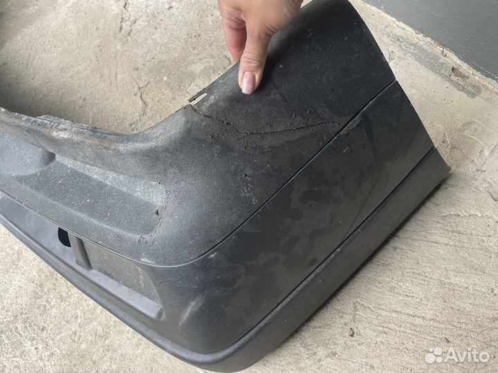 Губа на бампер GTI