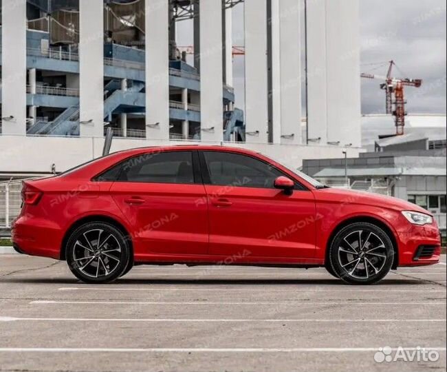 Новые литые диски на Audi A3 R17