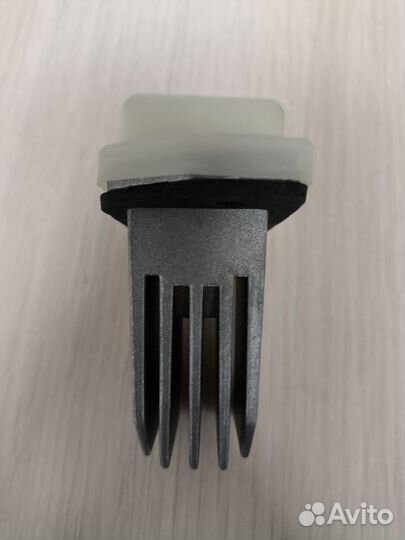 Резистор отопителя Nissan