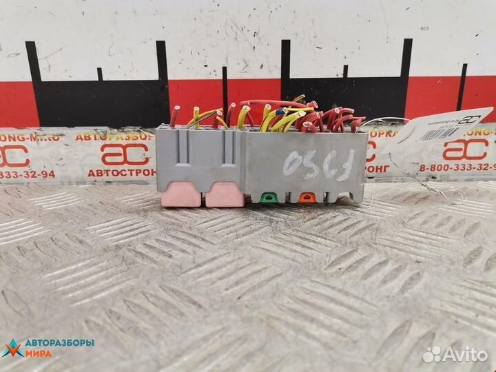 Блок предохранителей Renault Megane рест. 2001