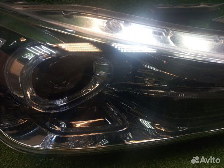 Фара правая Genesis G70