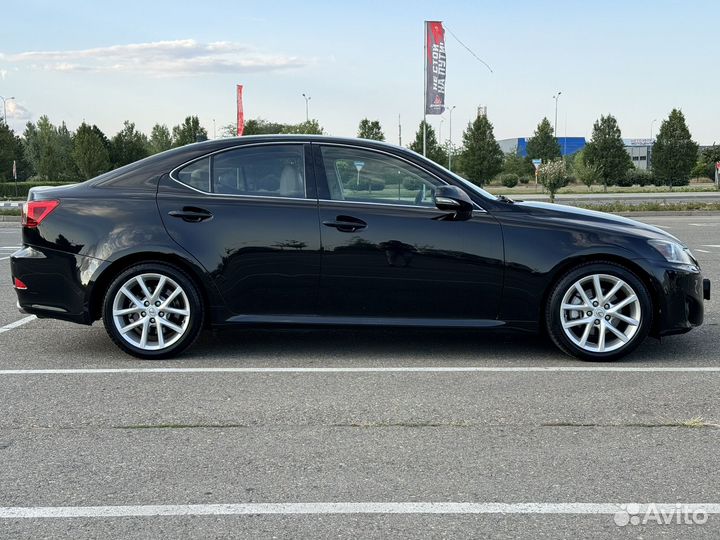 Lexus IS 2.5 AT, 2011, 177 500 км