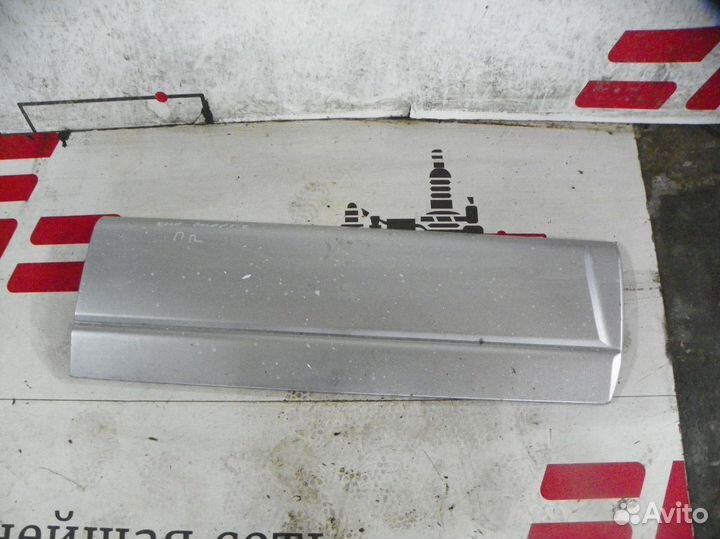 Накладка двери передней правой Kia Sportage