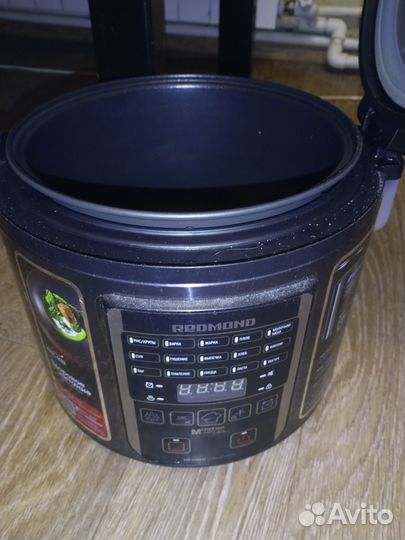 Мультиварка redmond