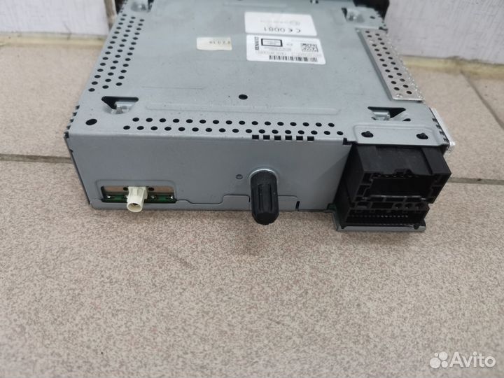 Штатная автомагнитола Renault Fluence Megane