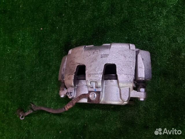 Суппорт передний левый Dodge RAM 1500 68157611AA