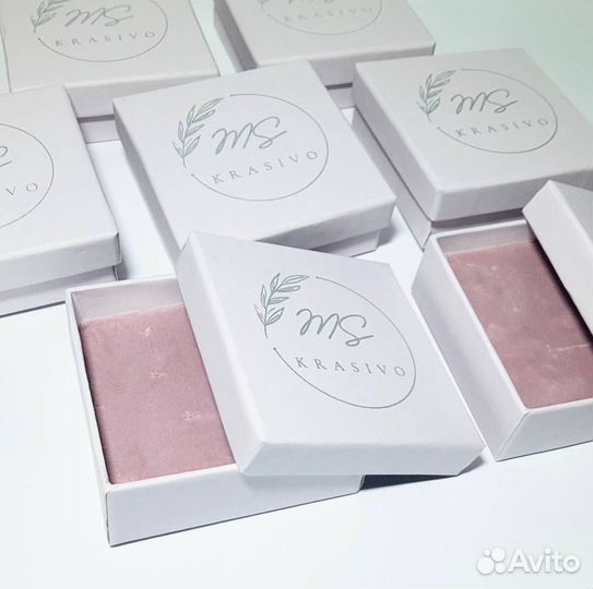 Подарочные коробки