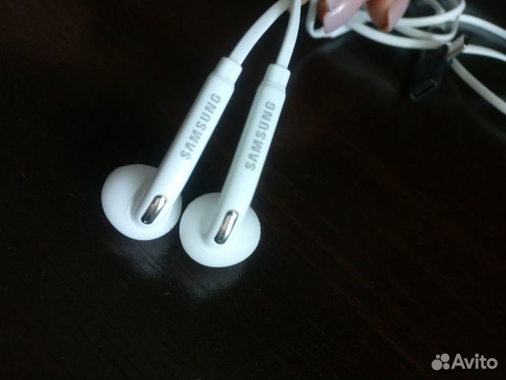Наушники новые samsung оригинал