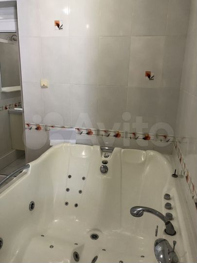 Комната 24 м², 1/2 эт.