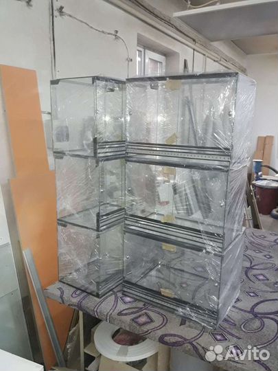 Аквариумы,террариумы