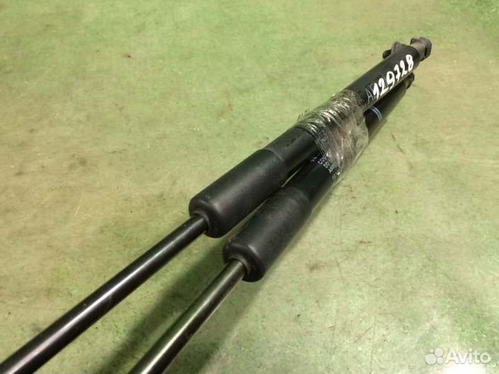 Амортизатор двери багажника Toyota Passo KGC30 1KR