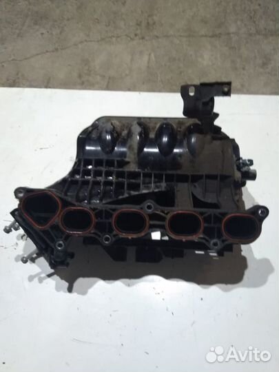 Впускной коллектор Honda Civic 4D 1.8 АКПП 2008г