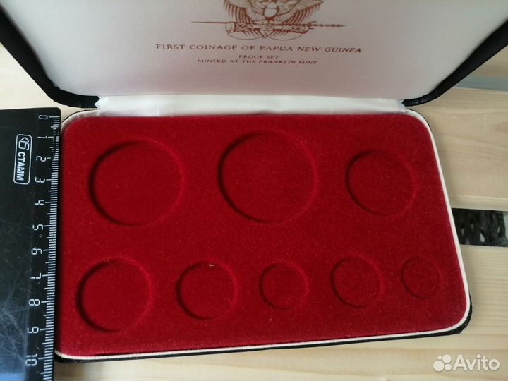 Футляр для монет