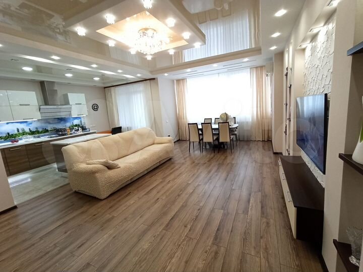 3-к. квартира, 107 м², 13/17 эт.