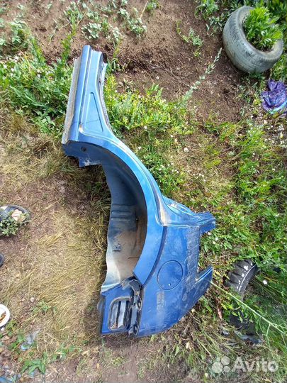 Заднее крыло Ford fusion