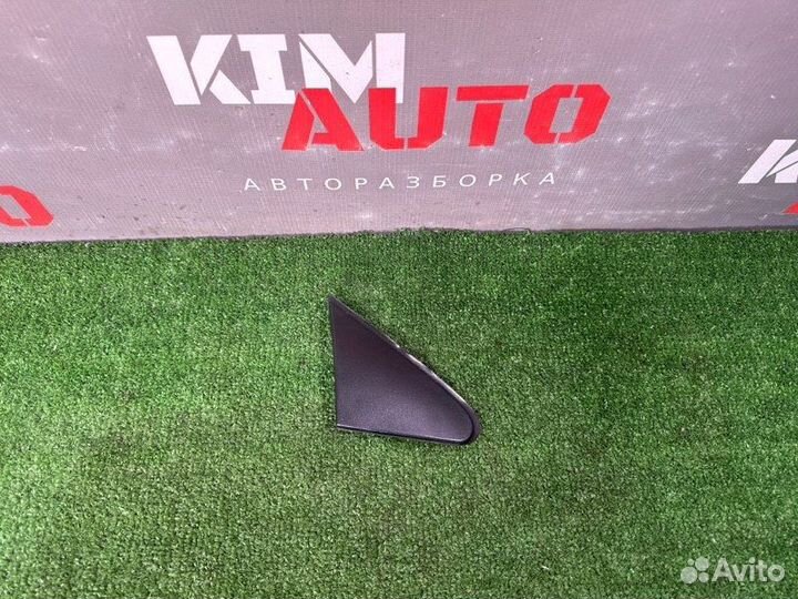 Накладка крыла треугольник правая Kia Rio 3 Ub