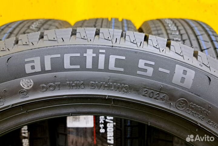 Hilo Arctic S-8 215/50 R17 95H