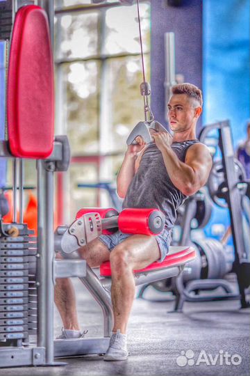 Тренер фитнес тренировки метро Звёздное. Комендант