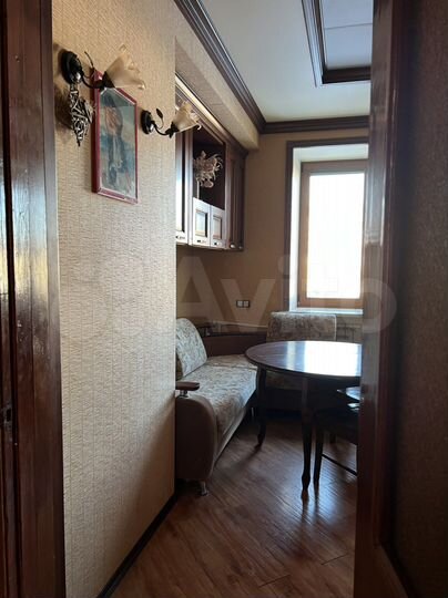 3-к. квартира, 96 м², 4/4 эт.