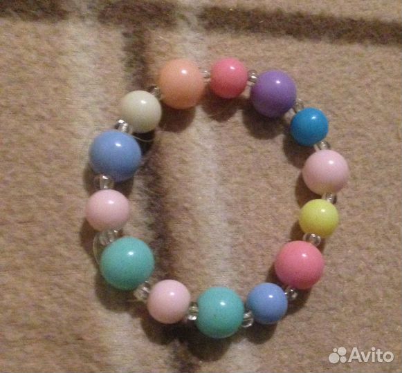 Браслет на резинке