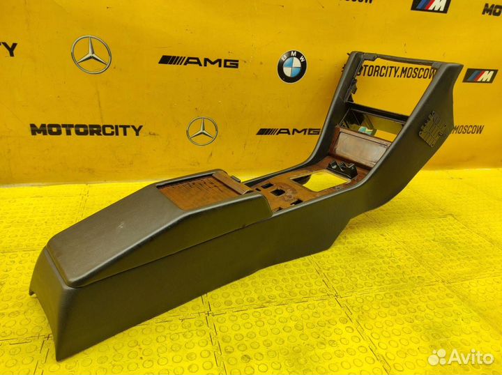 Подлокотник Mercedes-Benz W124 M104.992 3.2 1994