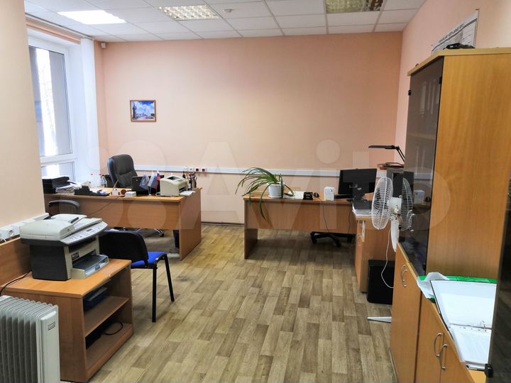 Офисные помещения, 1698.5 м²