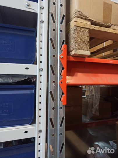 Паллетный металлический стеллаж