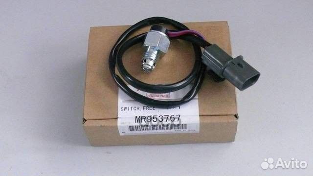 Датчик включения привода переднего mitsubishi P
