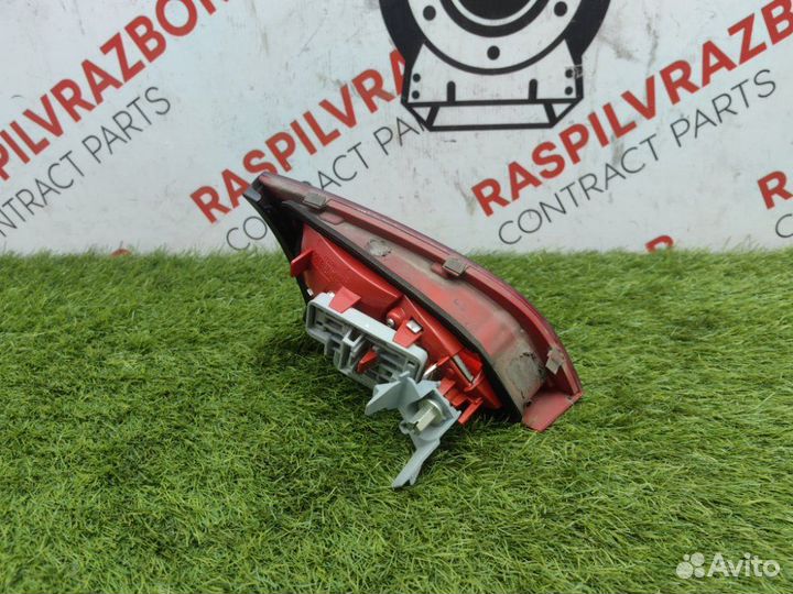 Стоп-сигнал правый Audi A4 cdhb 2009