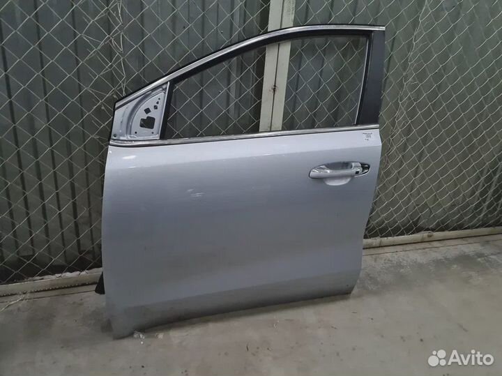 Передняя левая дверь Киа Спортейдж 4