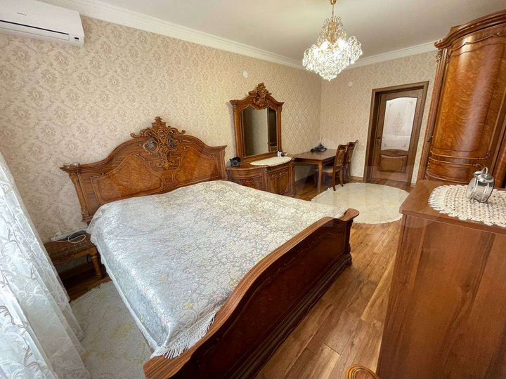 3-к. квартира, 90,5 м², 5/8 эт.