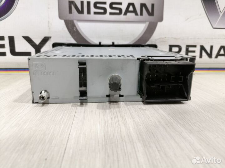 Магнитола Renault fluence