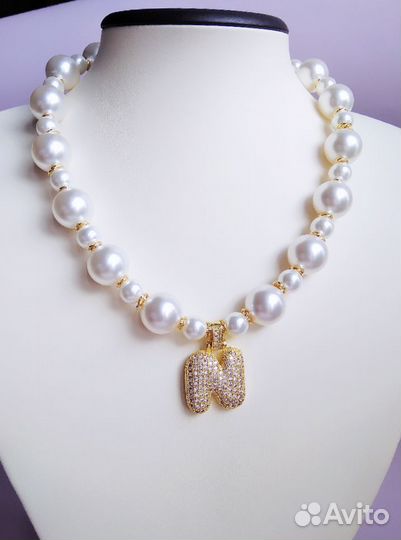 Колье чокер с буквой