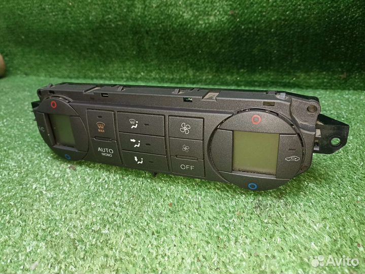 Блок управления климатом Ford Focus 2