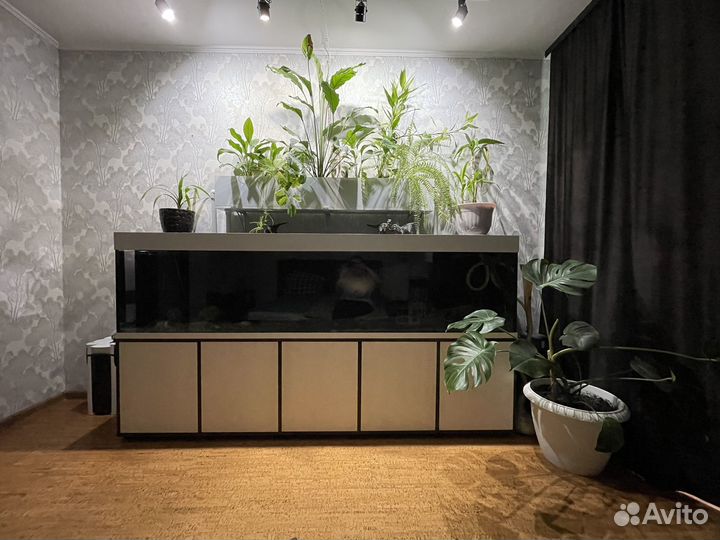 Аквариум с тумбой