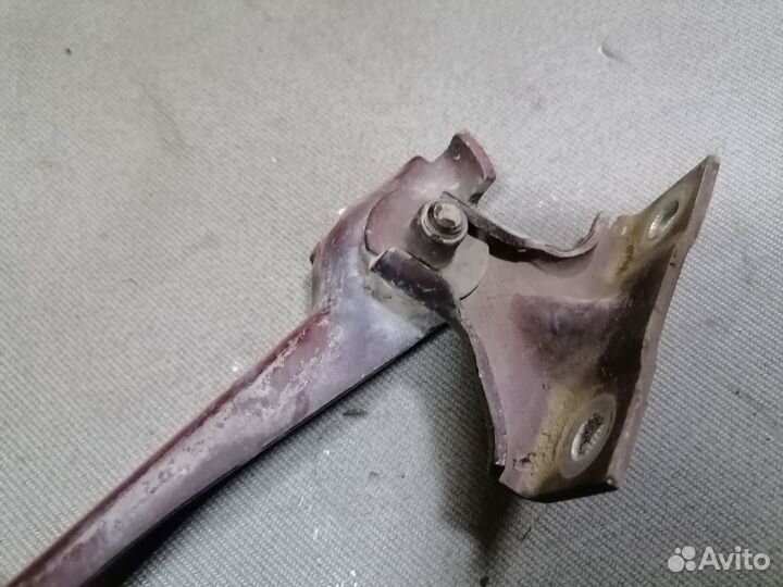 Петля капота правая Audi 80 (B3) 1986-1991