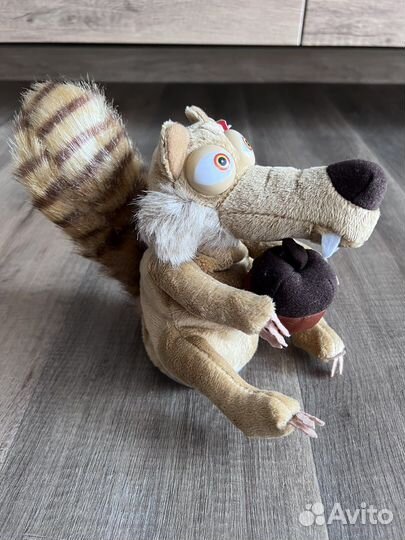 Игрушка белка из Ледникового Периода говорящая