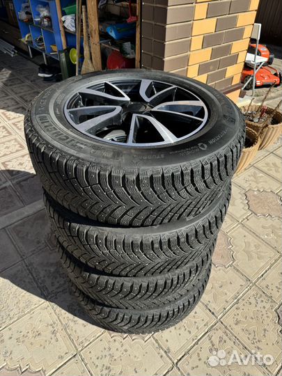 Колеса Michelin X-Ice North 4 SUV 225/65 R17 106T