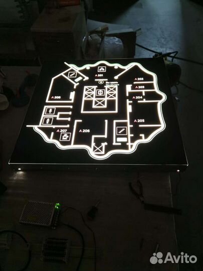 Уф (UV ) интерьерная печать с контурной резкой