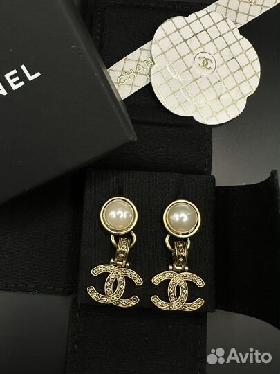 Серьги в стиле винтаж Chanel