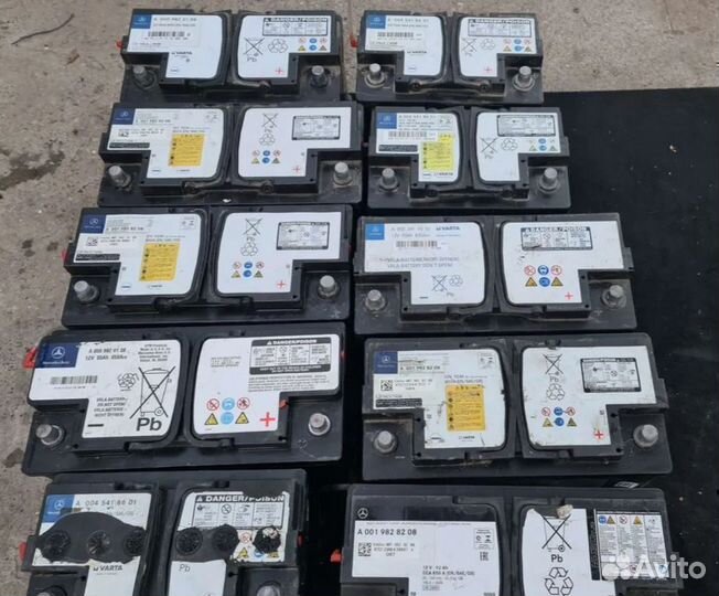 Аккумулятор Mercedes 68Ah 600A бу