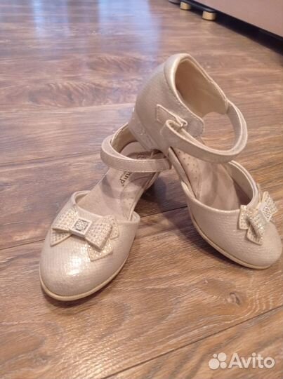 Туфли для девочки