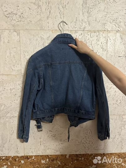 Джинсовая куртка