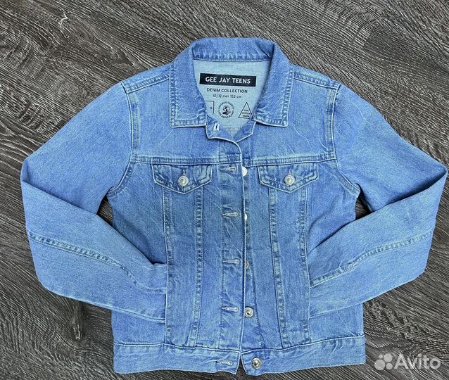 Джинсовая куртка и футболка на девочку р.152