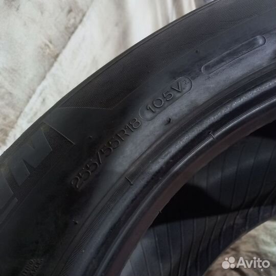 Michelin Latitude Tour HP 255/55 R18 105V