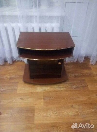 Тумбочка под телевизор