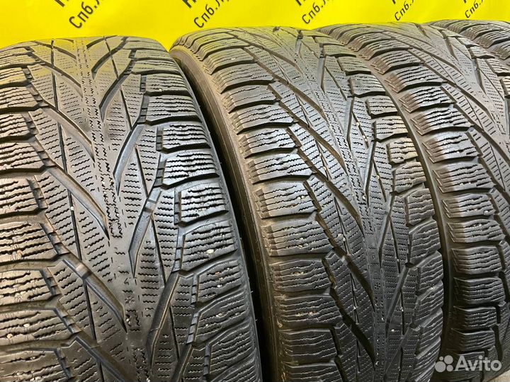 Nokian Tyres Hakkapeliitta R2 SUV 215/65 R16 113R