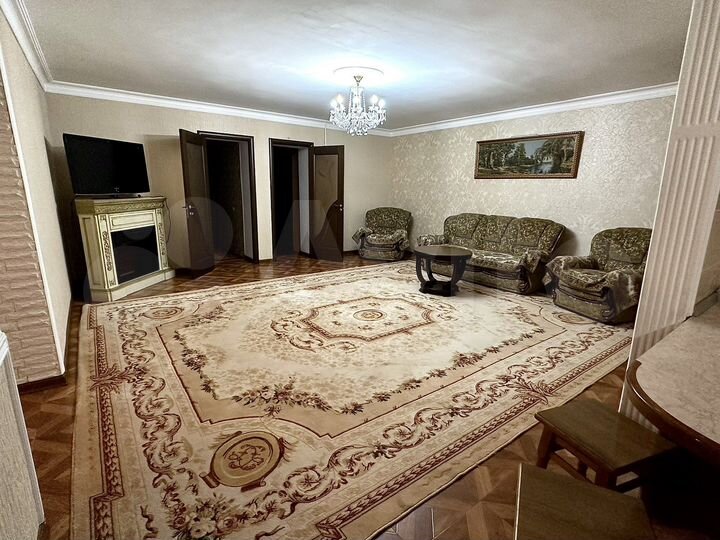 3-к. квартира, 101 м², 1/4 эт.