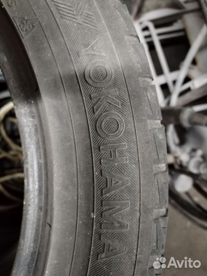 Yokohama Ice Guard IG20 205/55 R16 20B