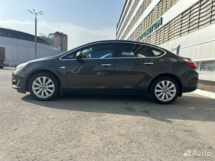 Opel Astra 1.6 МТ, 2013, 143 000 км
